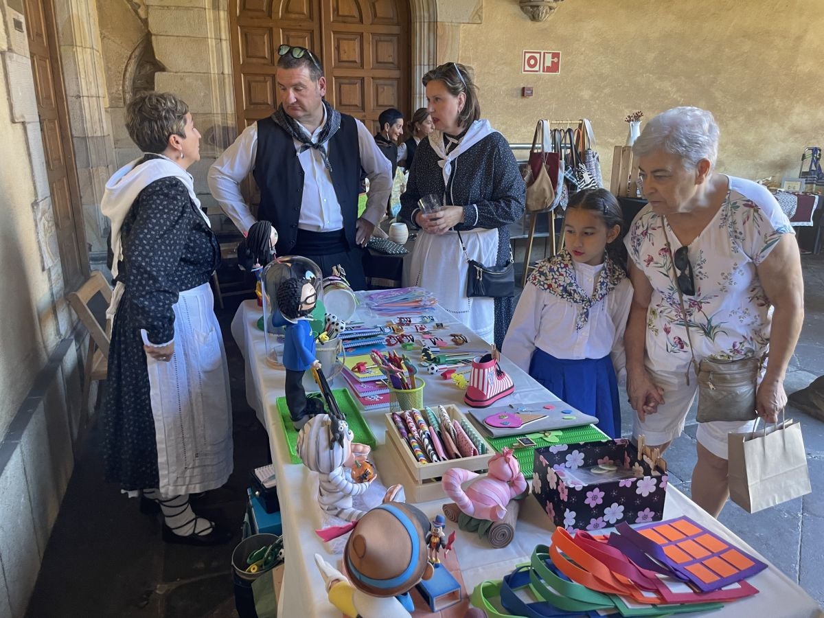 Las cuadrillas y familias viven un animado Herri Eguna