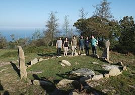 Aranzadi finaliza los trabajos de recuperación del Cromlech Jaizkibel V