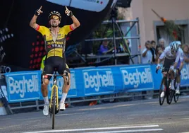 Roglic gana el Giro de la Emilia por delante de Pogacar.