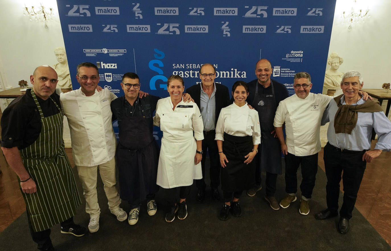 Homenaje a la familia Arbelaitz en el banquete de Miramar