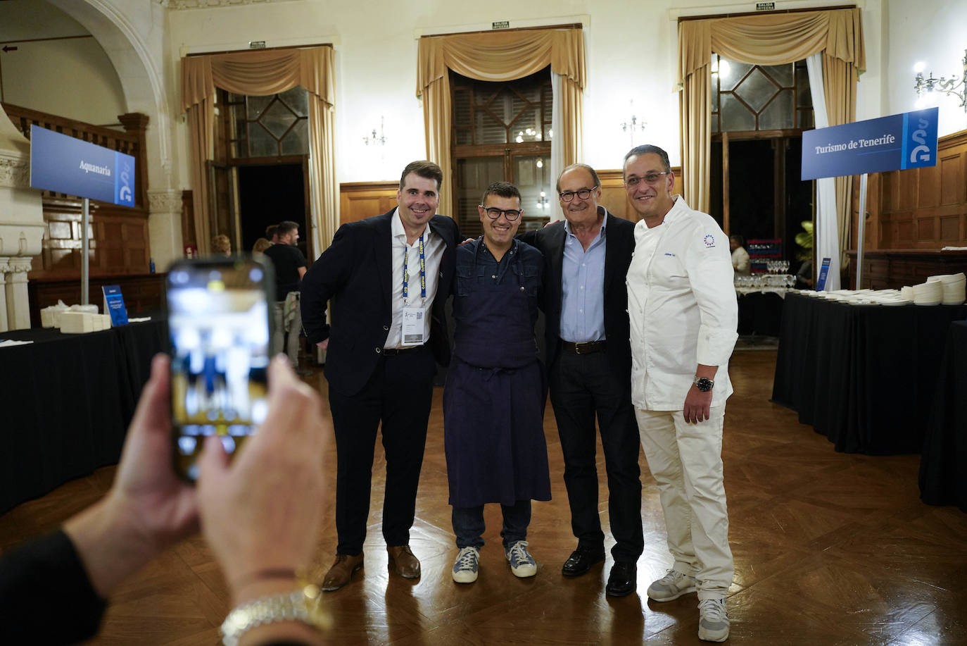 Homenaje a la familia Arbelaitz en el banquete de Miramar