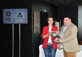 Margarita Cobos Sánchez yJavier Olmos, este lunes en lasala Muka del Kursaal.