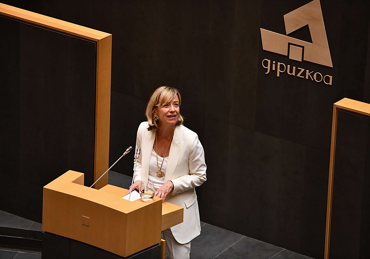 La diputada general Eider Mendoza, durante una comparecencia en Juntas Generales de Gipuzkoa.