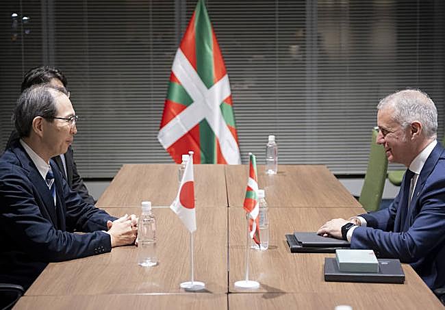 Urkullu, reunido con el gobernador de Fukushima este miércoles.
