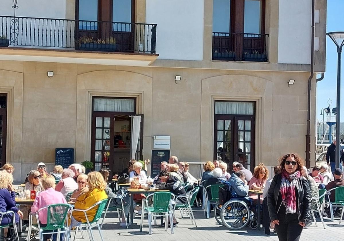 Herriko hitzak eta esamoldeak biltzea da deialdiaren asmoa.