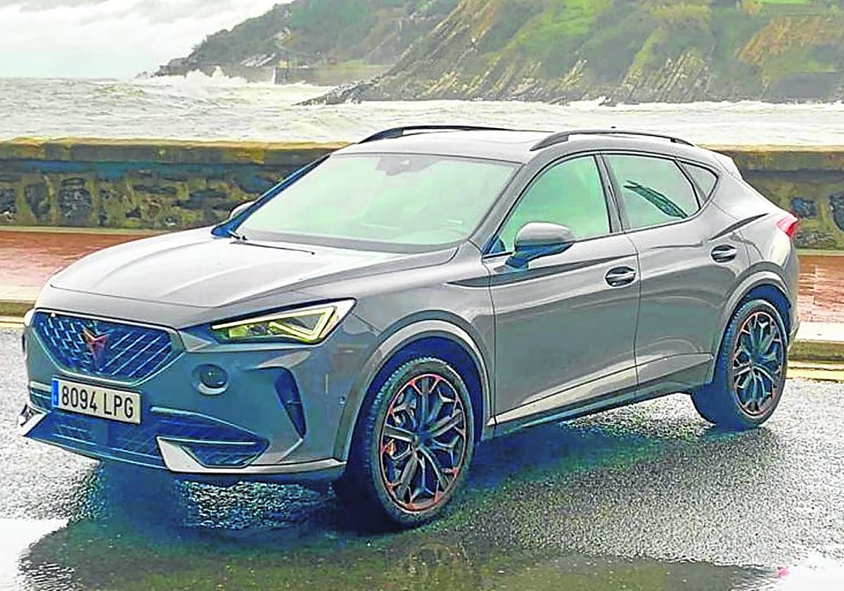 La deportividad emana por todos los costados, tanto en el exterior como en el interior.