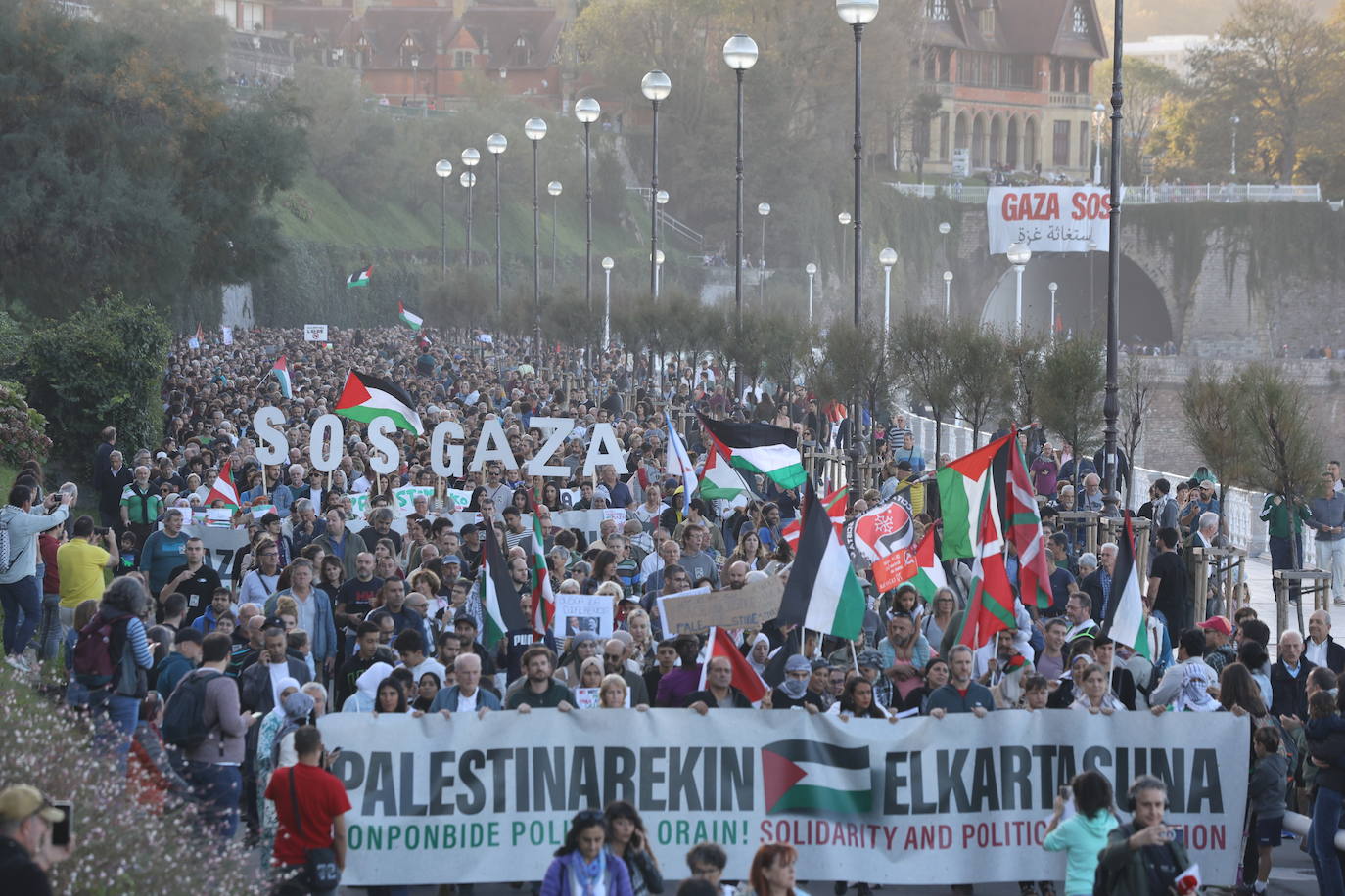 Donostia se echa a la calle en apoyo al pueblo palestino