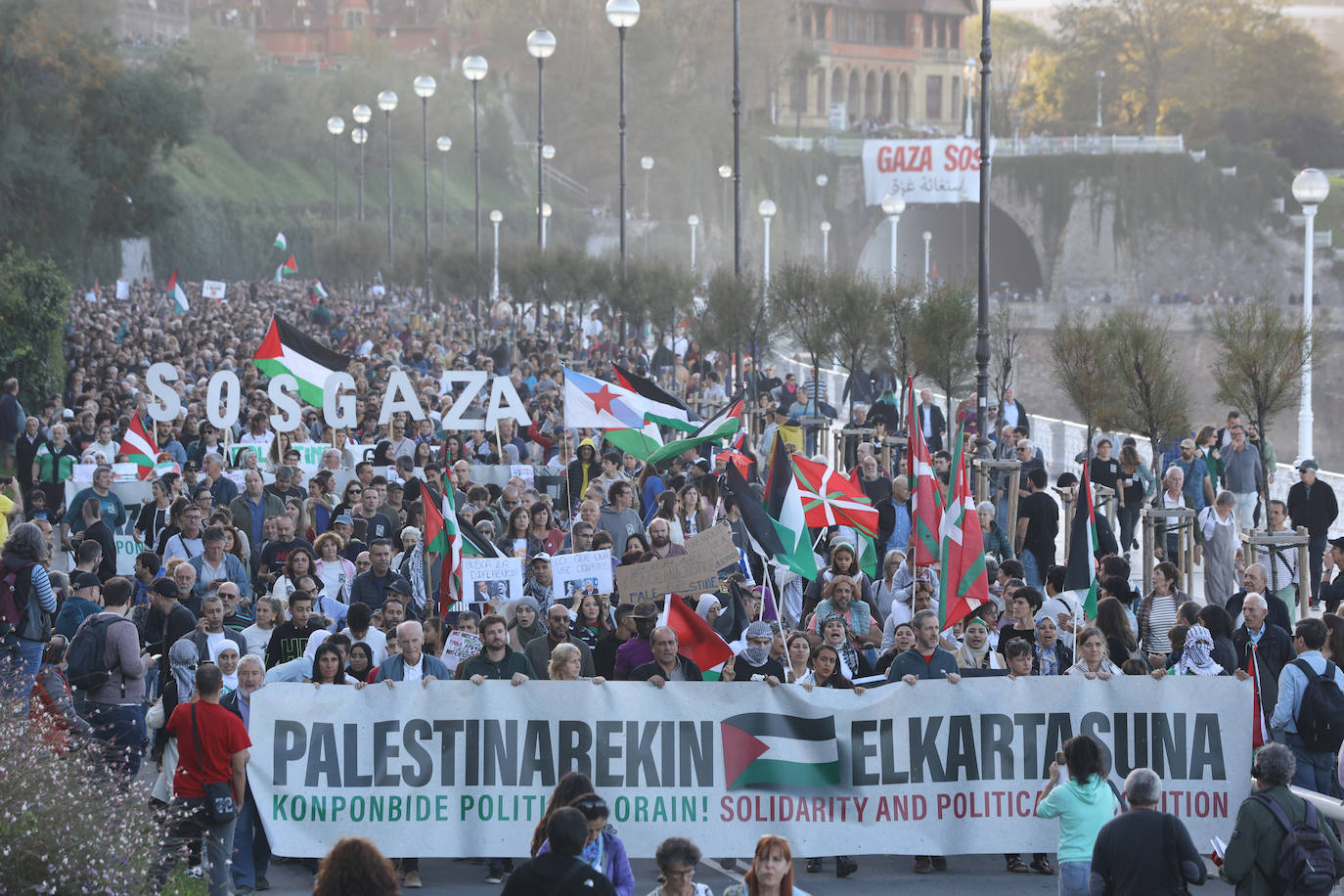 Donostia se echa a la calle en apoyo al pueblo palestino