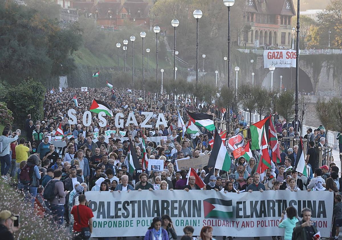 Donostia se echa a la calle en apoyo al pueblo palestino