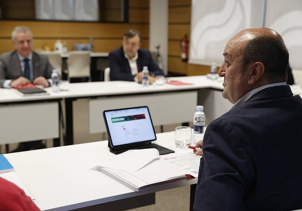 Ortuzar pronostica que el acuerdo de la investidura de Sánchez será «en la bocina»