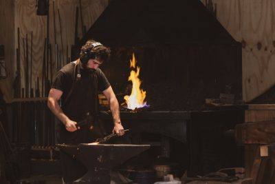 Errementaritza tradizionaleko tailerrak eskainiko dira aste honetan Albolan.