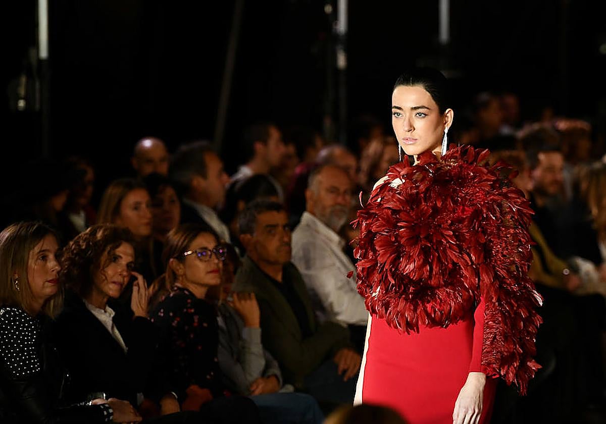 Isabel Sanchis se estrena en San Sebastián Moda Festival a lo grande