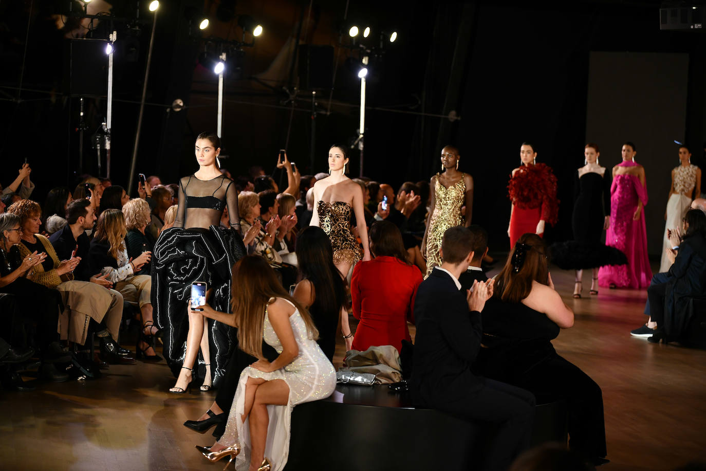 Isabel Sanchis se estrena en San Sebastián Moda Festival a lo grande