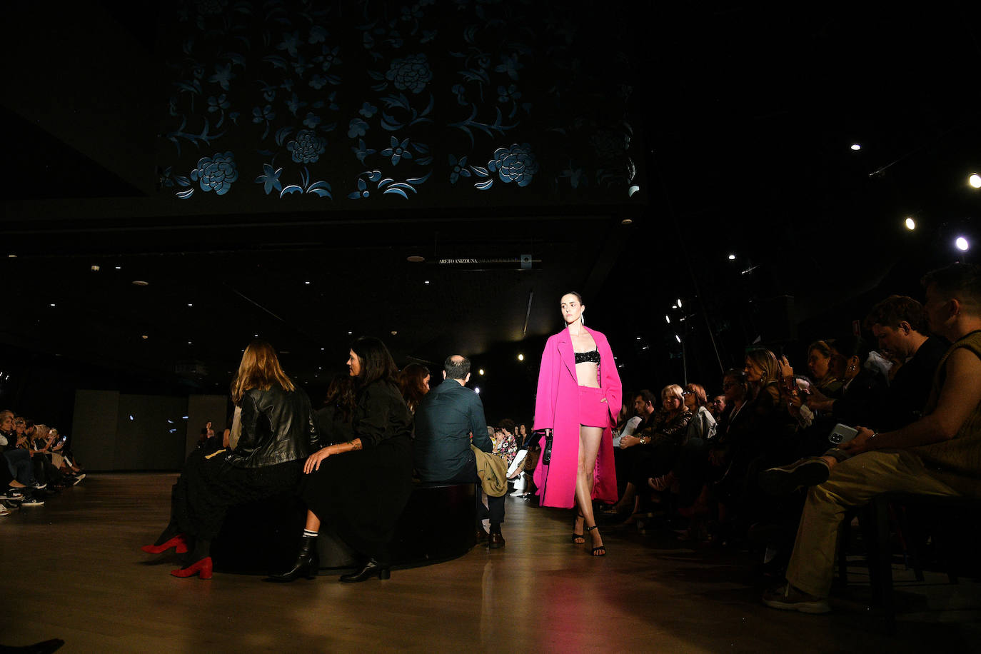 Isabel Sanchis se estrena en San Sebastián Moda Festival a lo grande