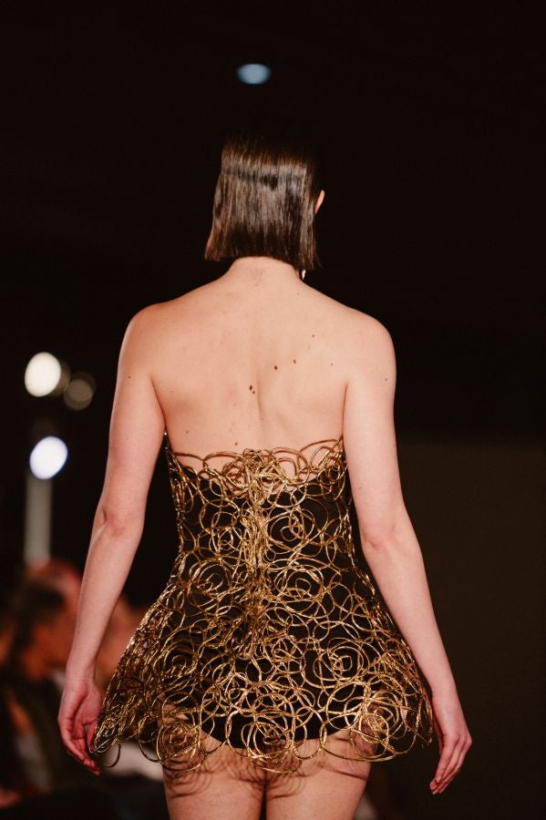 Desfile de Isabel Sanchis en Balenciaga