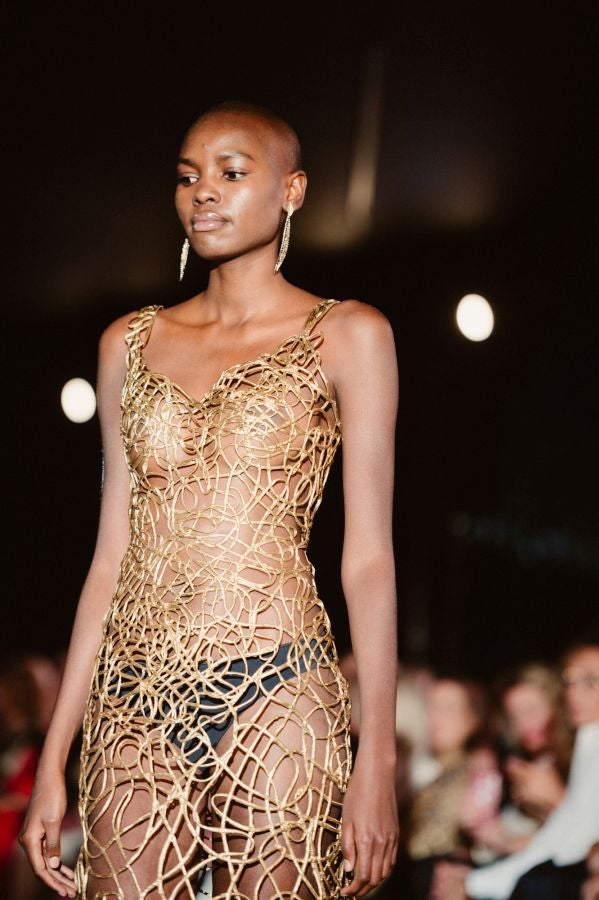 Desfile de Isabel Sanchis en Balenciaga