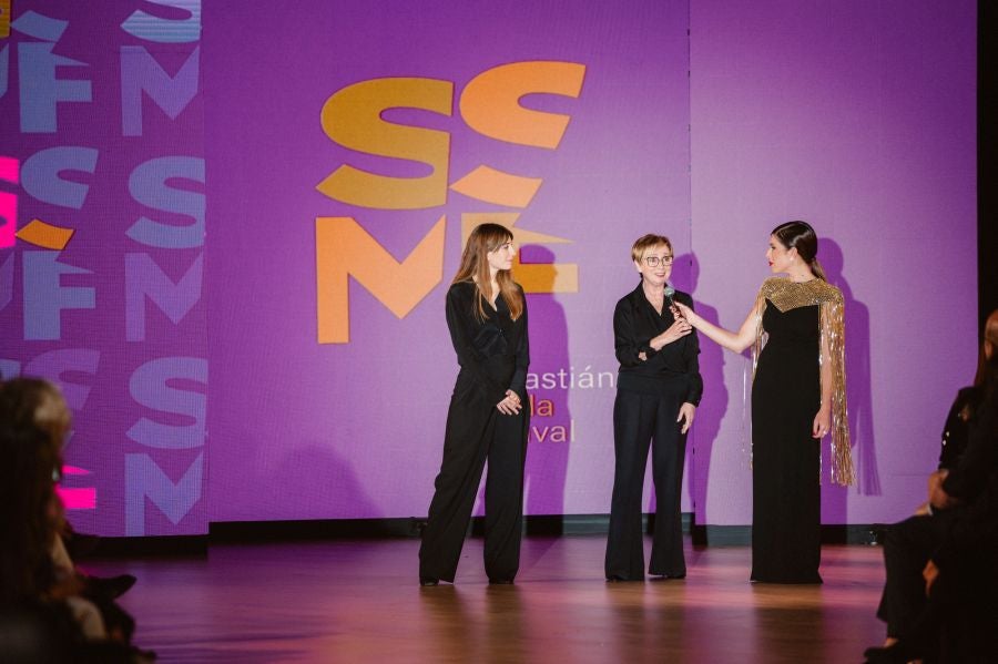 Desfile de Isabel Sanchis en Balenciaga