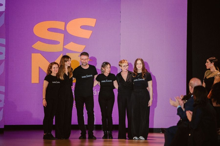 Desfile de Isabel Sanchis en Balenciaga