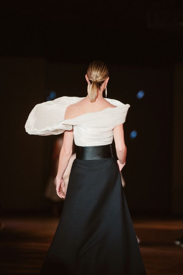 Desfile de Isabel Sanchis en Balenciaga