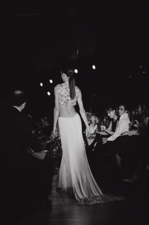 Desfile de Isabel Sanchis en Balenciaga