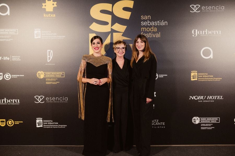 Photocall del desfile de Isabel Sanchis