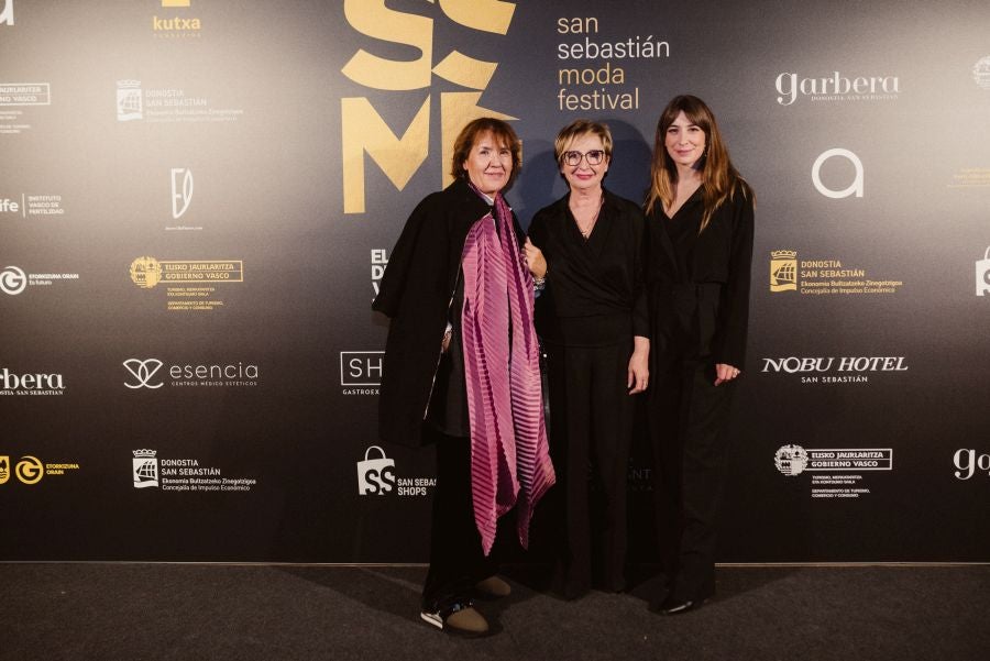 Photocall del desfile de Isabel Sanchis