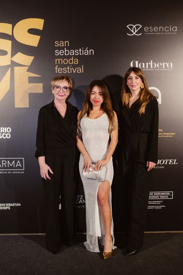 Photocall del desfile de Isabel Sanchis