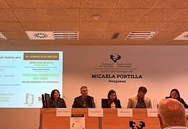 Virginia L. de Maturana, Enrique Giménez, María Jiménez y Raúl López Romo, ayer en el XXI Seminario organizado por la Fundación Fernando Buesa.