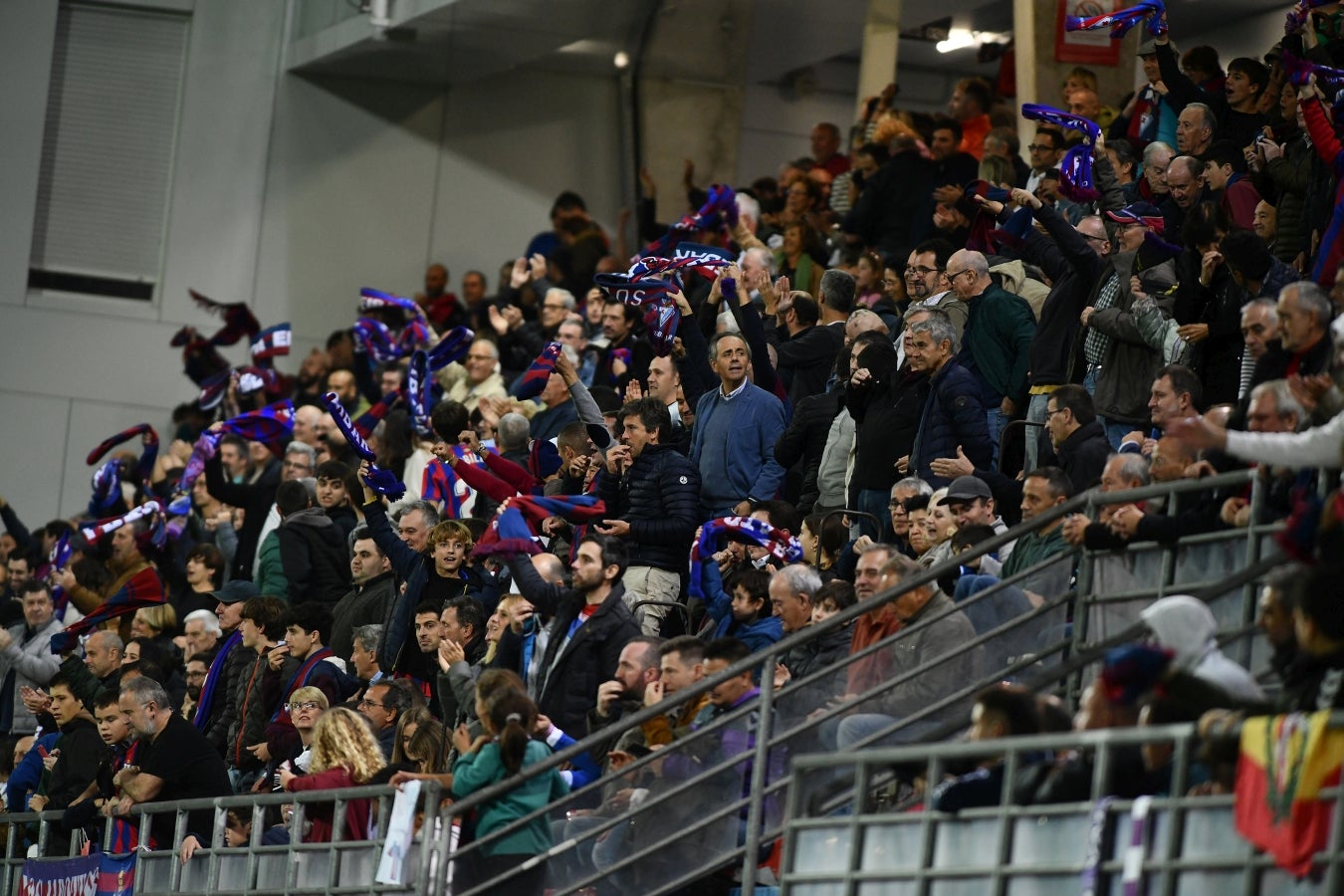 Las mejores imágenes de la &#039;manita&#039; del Eibar al Valladolid