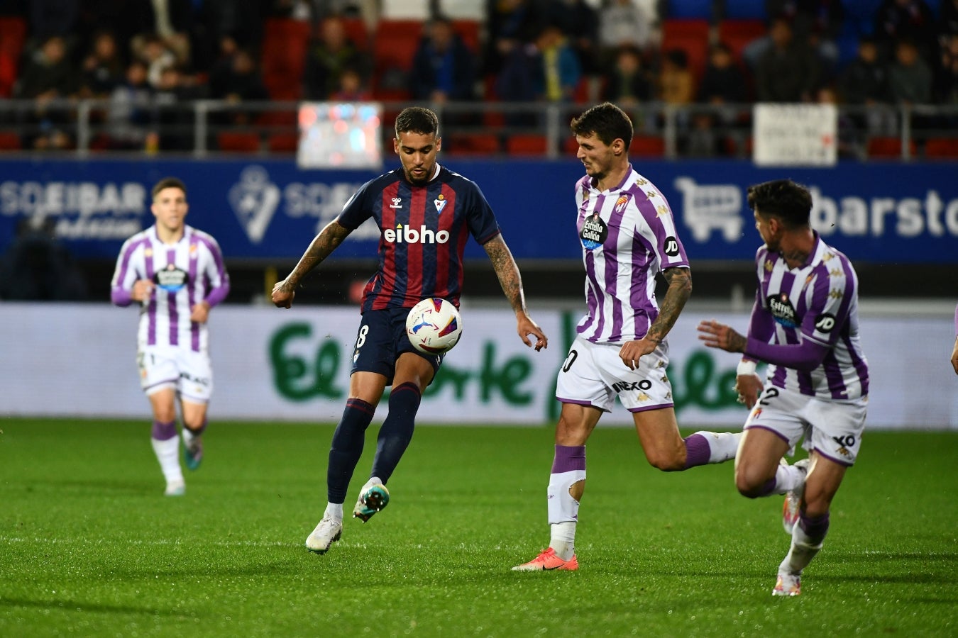 Las mejores imágenes de la &#039;manita&#039; del Eibar al Valladolid