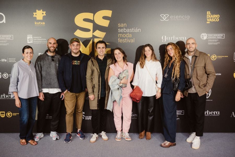 Loreak Mendian fusiona formas atemporales