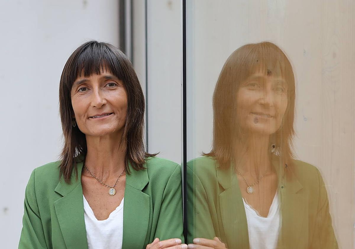 Gemma Varona posa en el campus de la UPV en San Sebastián.