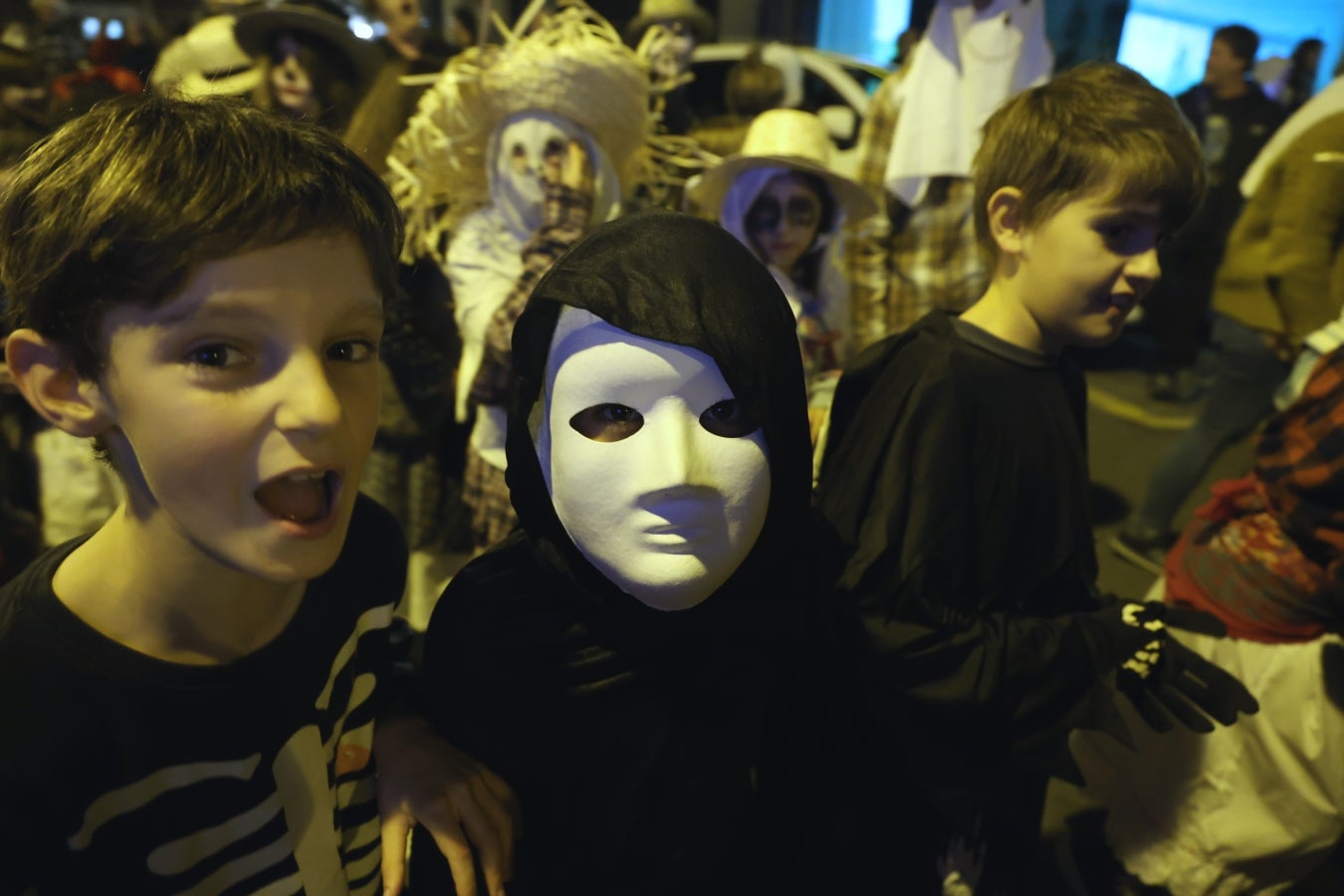 Las mejores fotos de Gau Beltza en Errenteria