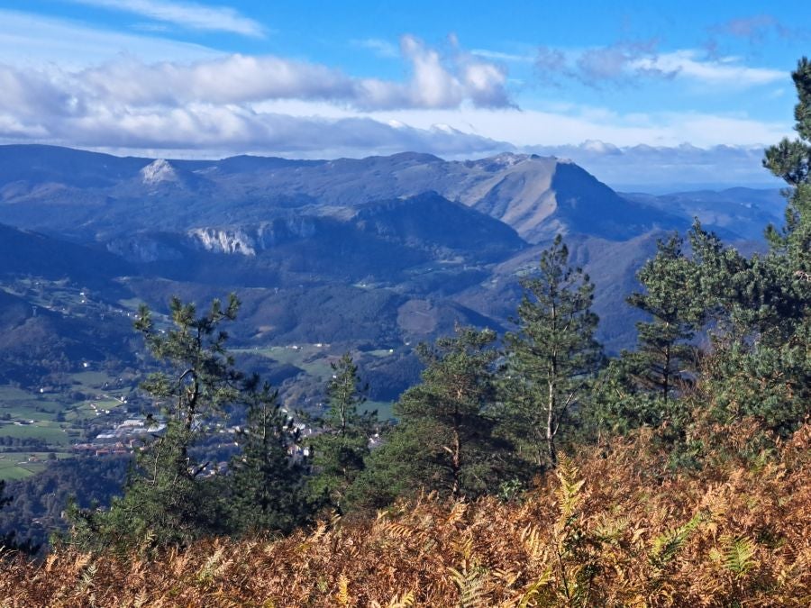 Gorostiaga: un bonito paseo por los montes de Legazpi