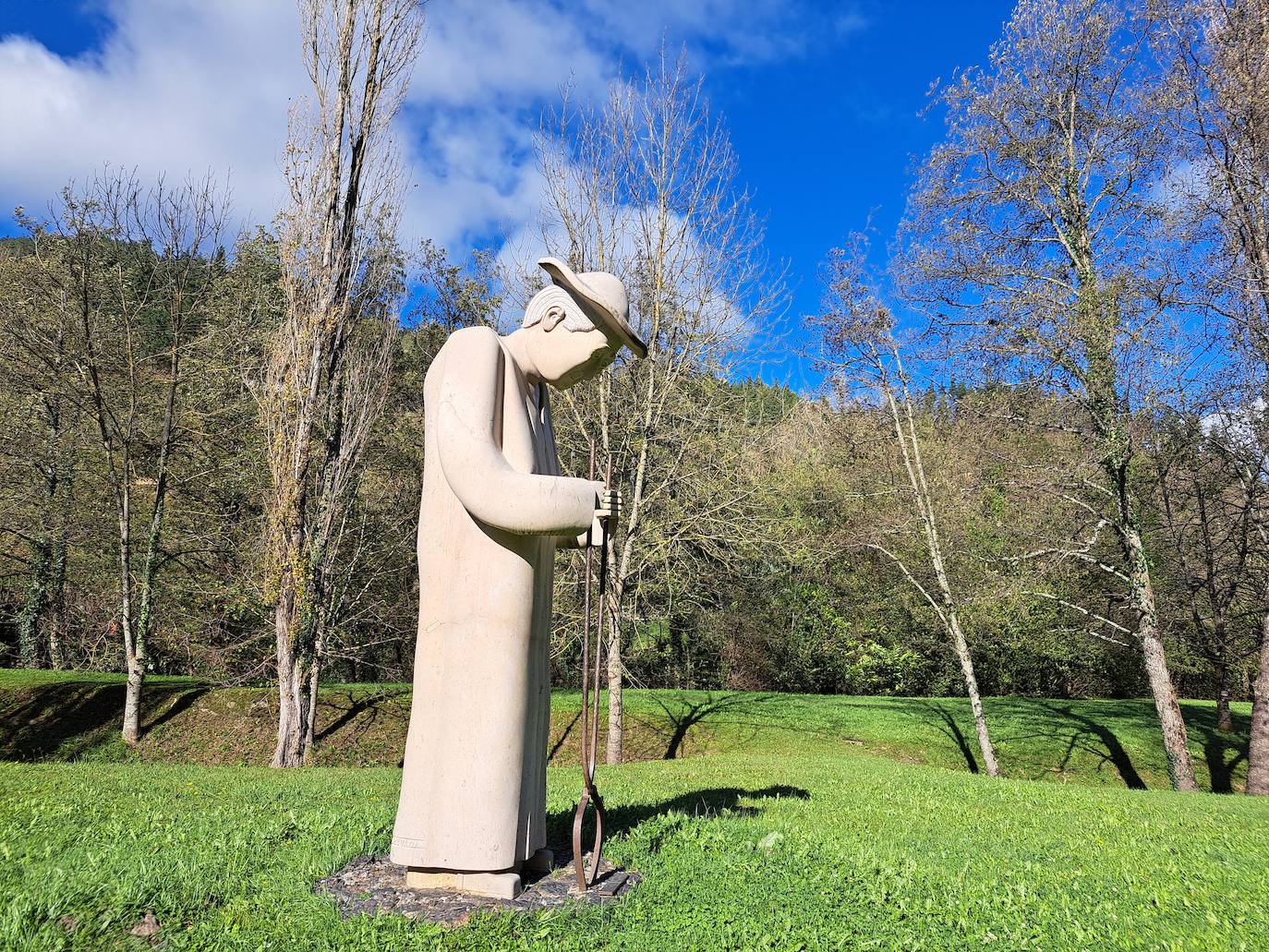 Olentzero eta Mari Domingiren bisitak Mirandaolan izan dira