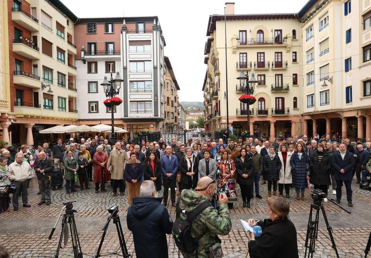 Concentración en Zarautz este mediodía en recuerdo de Iván Illarramendi y su mujer, asesinados por Hamás.