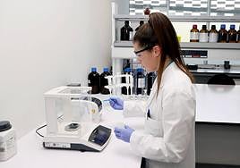 Ane Novo, en el laboritorio.