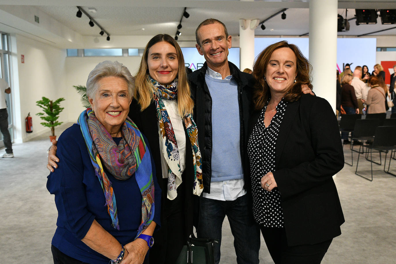 Maribel Mugica (Madre de Nerea Hermo), Saioa Mugica (Prima de Nerea Hermo) , Cristobal Berbabe Trecu y Marta Arce (Amiga de Nerea Hermo).
