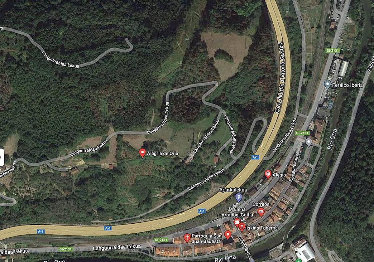 Un herido leve en la N-I en Alegia por una colisión entre un camión y un turismo