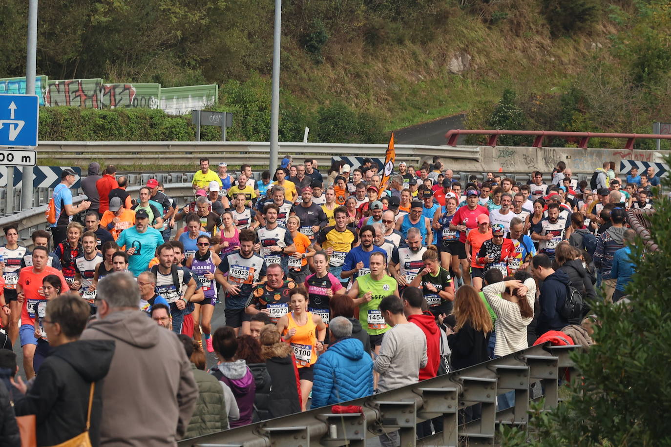 Fotos de la Behobia 2023 a su paso por Gaintxurizketa