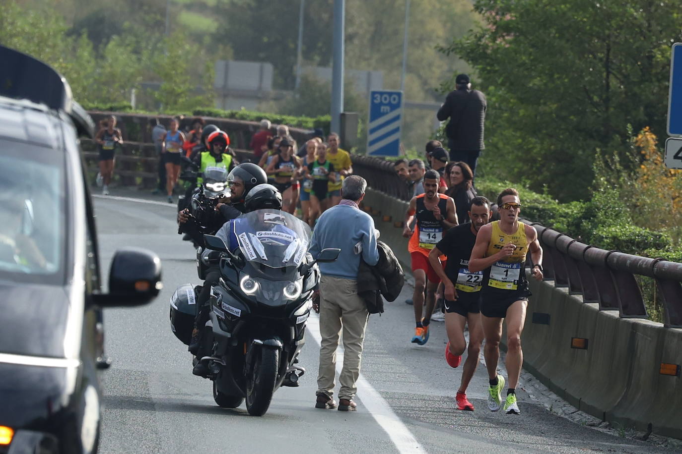 Fotos de la Behobia 2023 a su paso por Gaintxurizketa