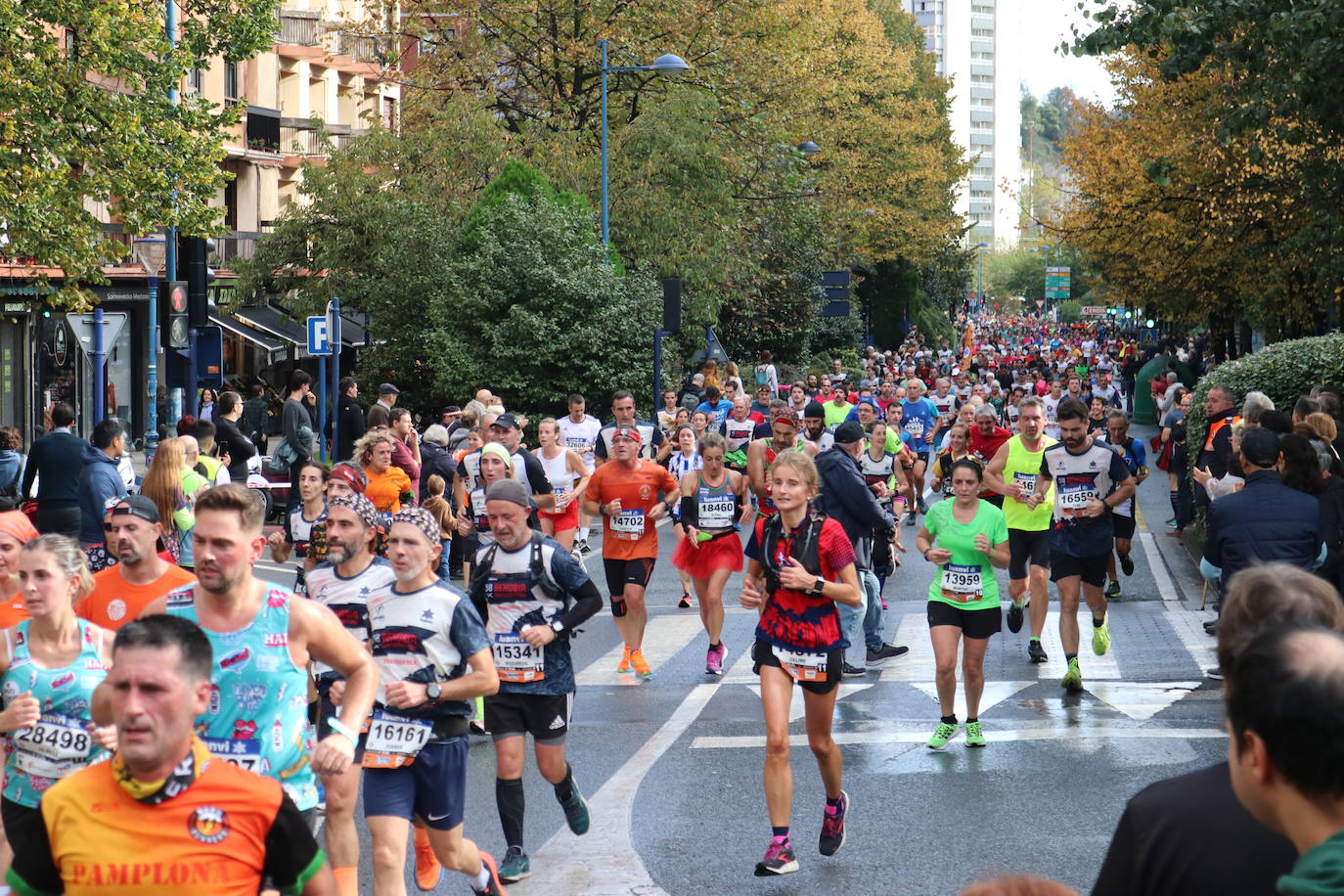 Fotos de la Behobia-San Sebastián 2023 a su paso por Errenteria