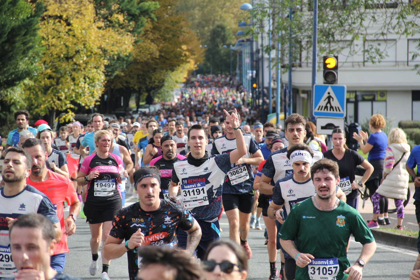 Fotos de la Behobia-San Sebastián 2023 a su paso por Errenteria
