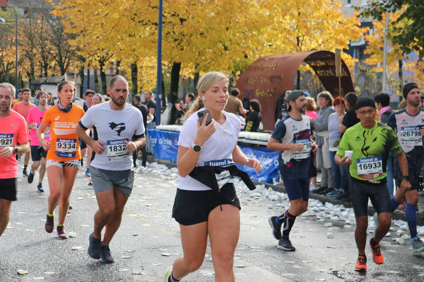 Fotos de la Behobia-San Sebastián 2023 a su paso por Errenteria