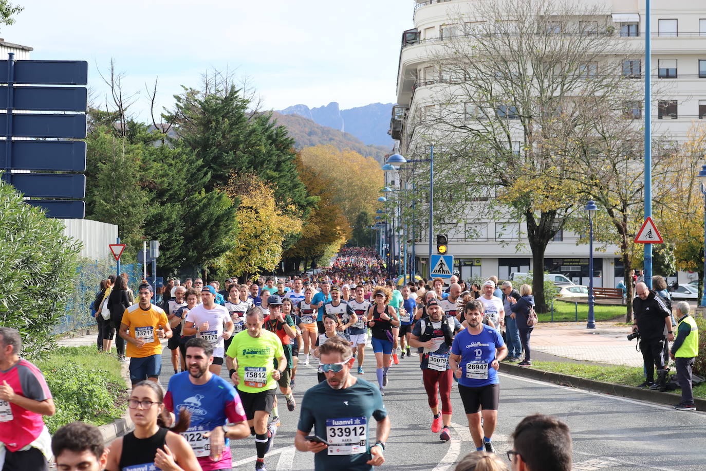 Fotos de la Behobia-San Sebastián 2023 a su paso por Errenteria