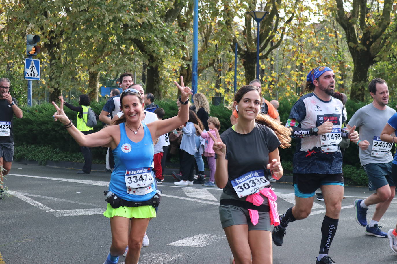 Fotos de la Behobia-San Sebastián 2023 a su paso por Errenteria