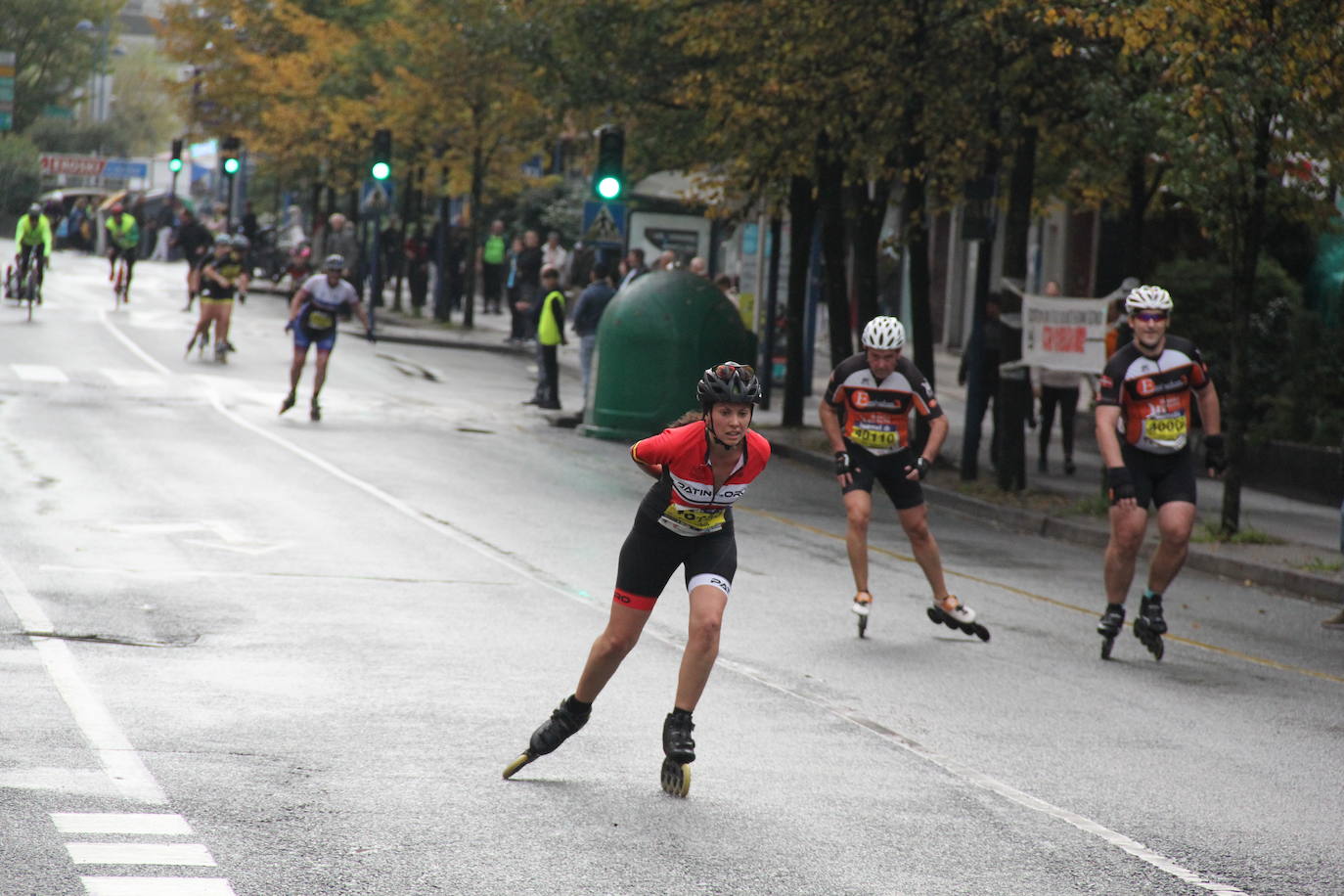 Fotos de la Behobia-San Sebastián 2023 a su paso por Errenteria
