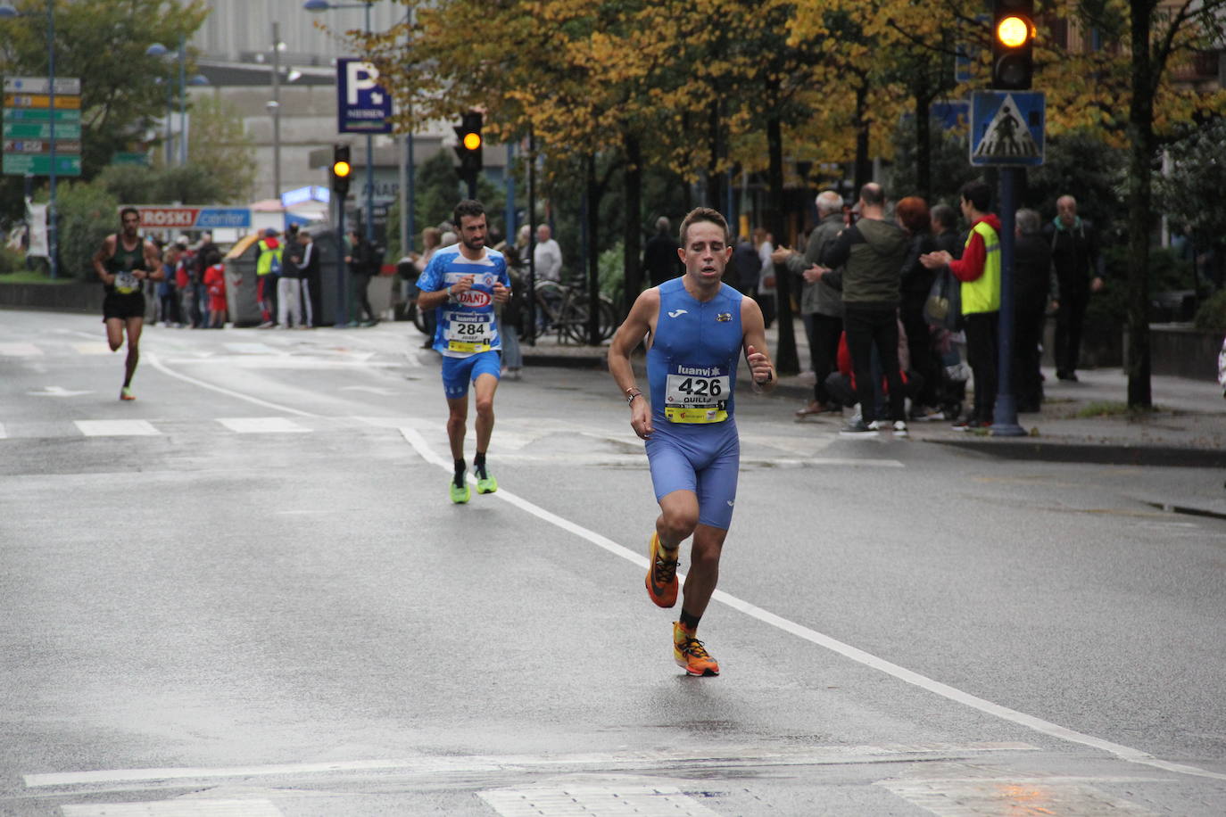 Fotos de la Behobia-San Sebastián 2023 a su paso por Errenteria