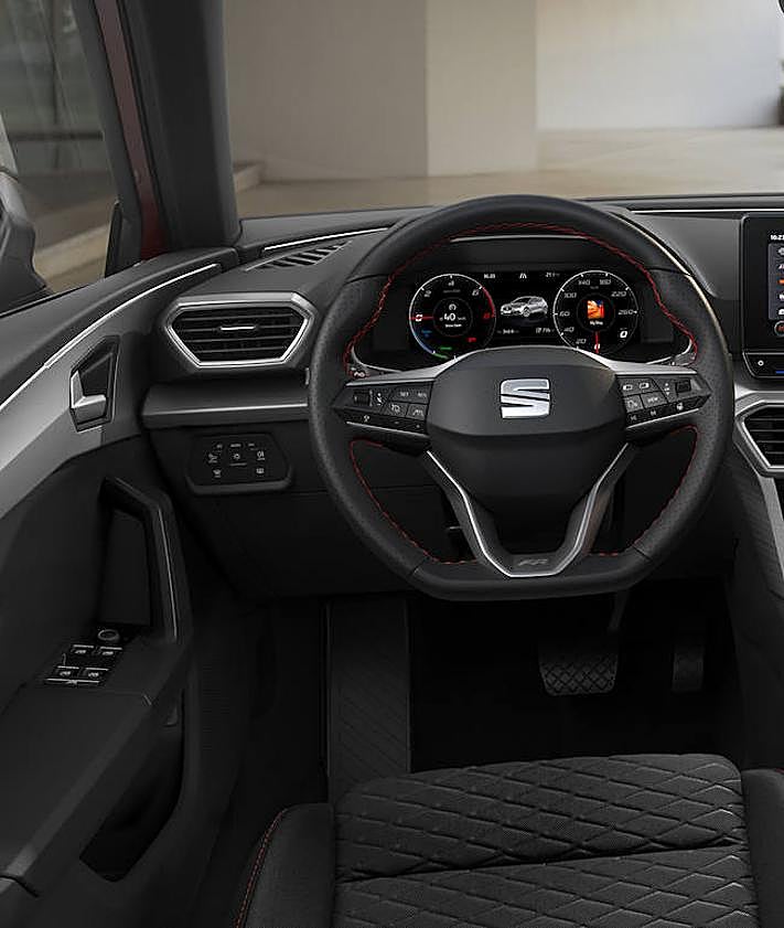 Imagen secundaria 2 - Seat cumple 70 años de su primer modelo 1400, todo un hito