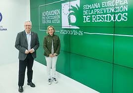 El diputado de Sostenibilidad, José Ignacio Asensio, y la directora general de Transición Ecológica, Mónica Pedreira, en la presentación de la Semana Europea de la Prevención de Residuos.